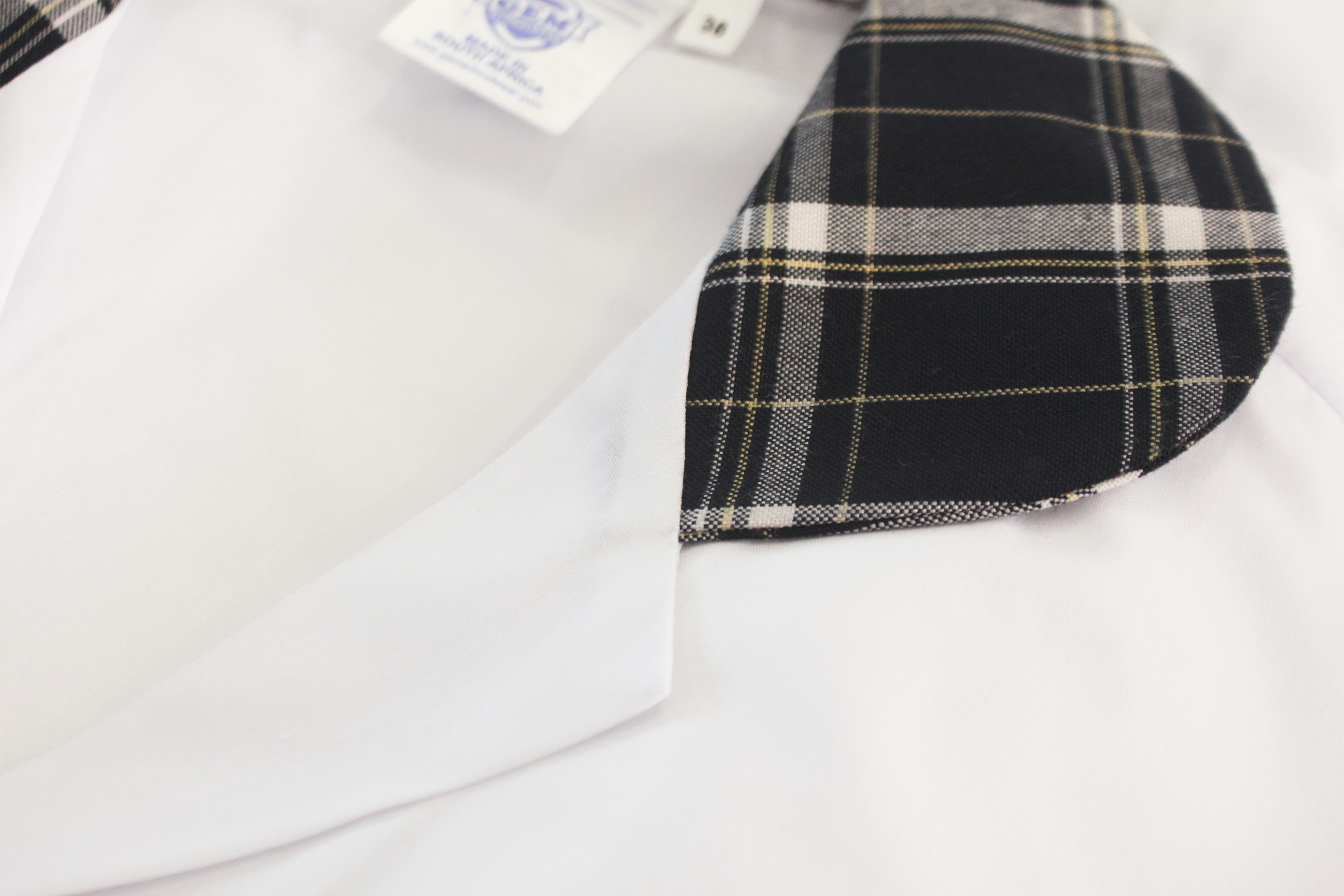 Shortsleeve Roundneck Blouse Emb - Eden College